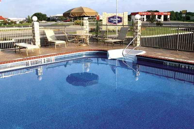 Hampton Inn Браунвуд Удобства фото